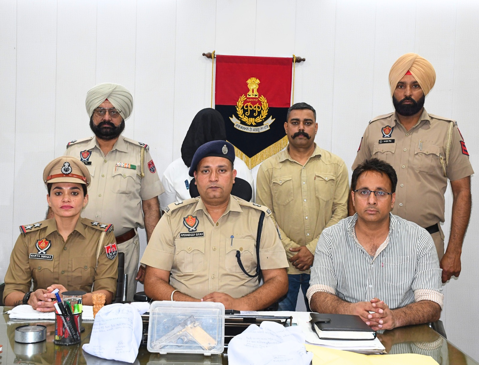 ਕਰਾਇਮ ਬ੍ਰਾਂਚ ਲੁਧਿਆਣਾ ਵੱਲੋਂ 100 ਗ੍ਰਾਮ ਹੈਰੋਇਨ ਅਤੇ .32 ਬੋਰ ਪਿਸਟਲ, 2 ਜਿੰਦਾ ਕਾਰਤੂਸ ਸਮੇਤ ਇੱਕ ਦੋਸ਼ੀ ਕਾਬੂ।